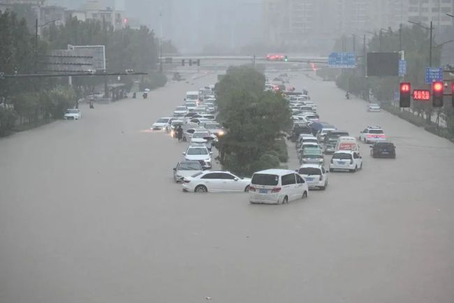 郑州暴雨最新动态，城市面临的挑战与应对策略