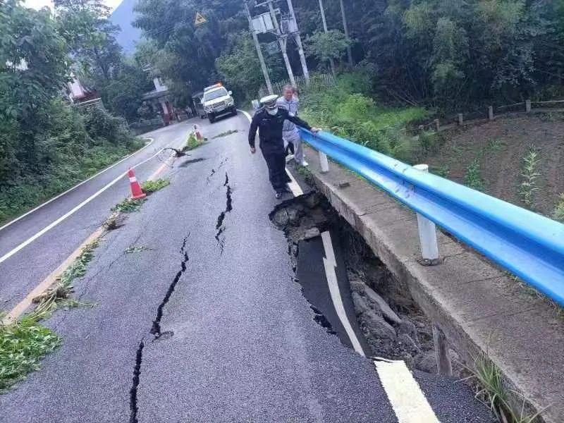 钟山区市场监督管理局新项目启动，开启市场监管新篇章